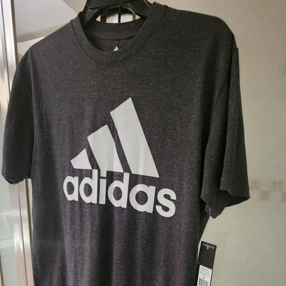 Men’s Gray Classic LOGO Adidas T-Shirt Size M-NWT - Picture 2 of 5